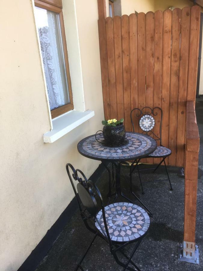 Baurleigh Studio Apartment P72F340 Lissaphooca Cross Roads Bagian luar foto